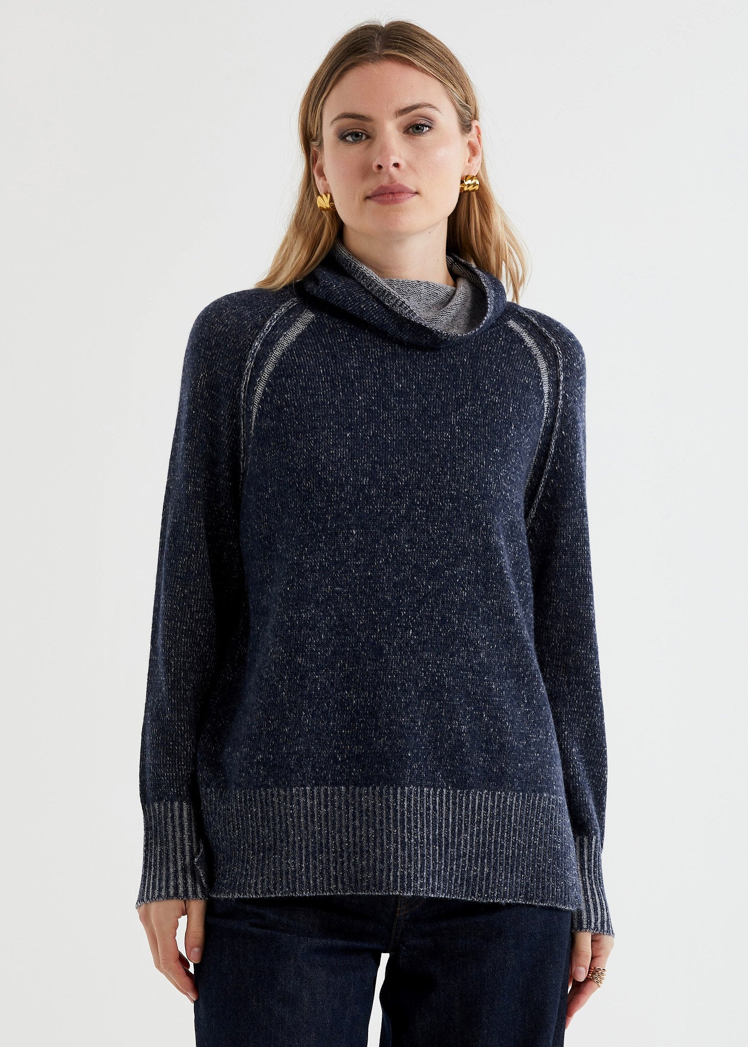 Two-Tone Rollneck