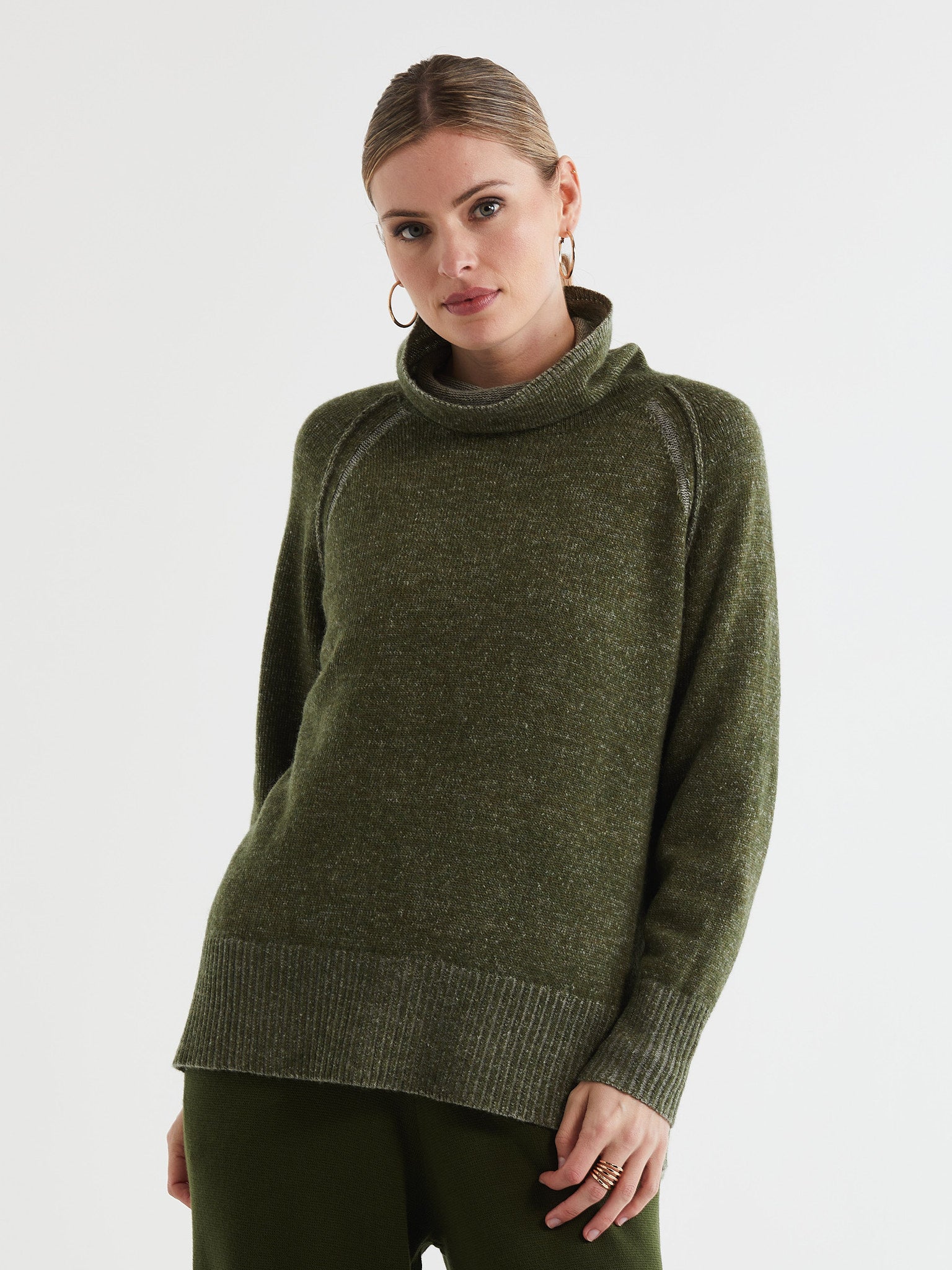 Two-Tone Rollneck