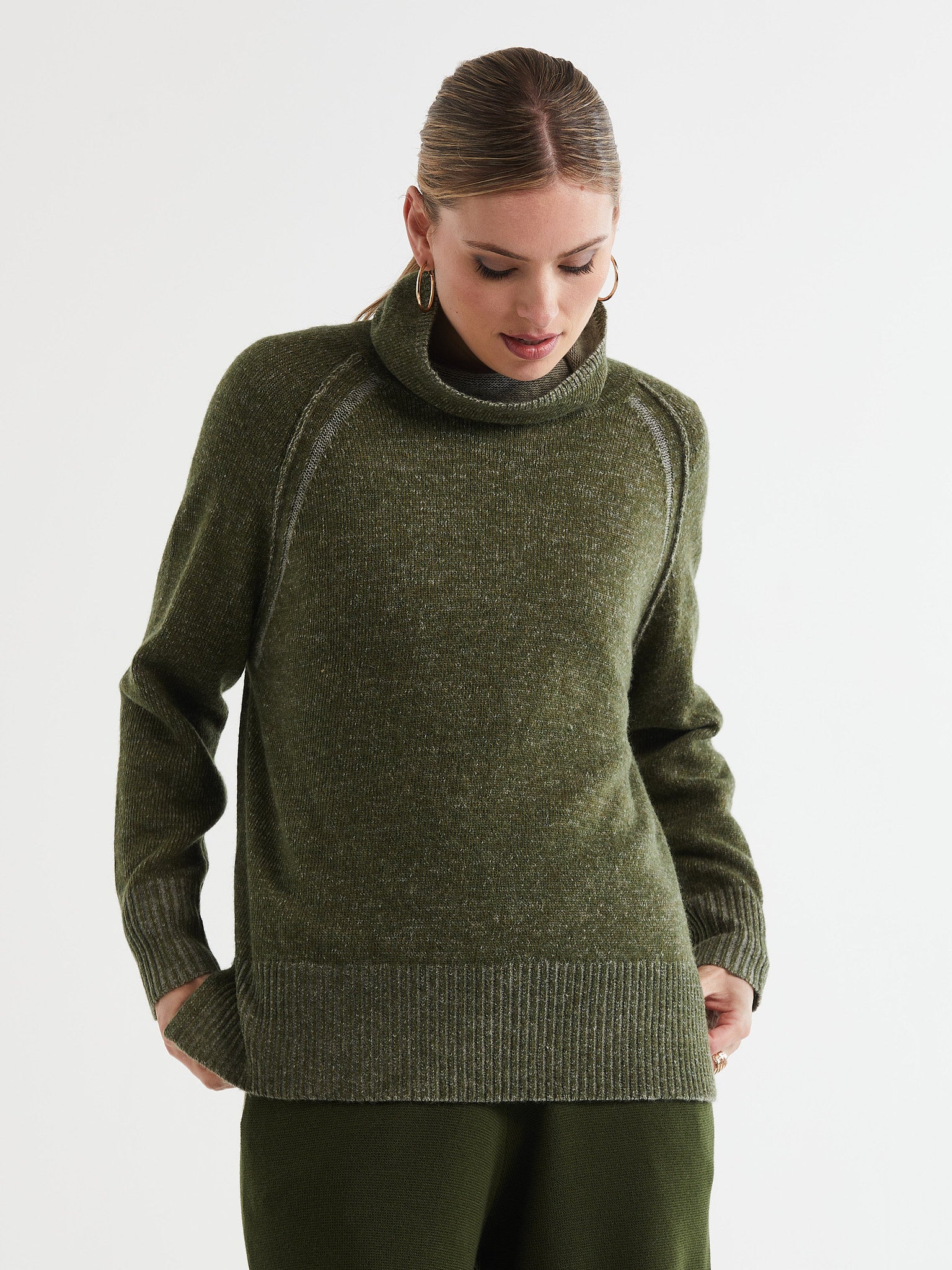 Two-Tone Rollneck