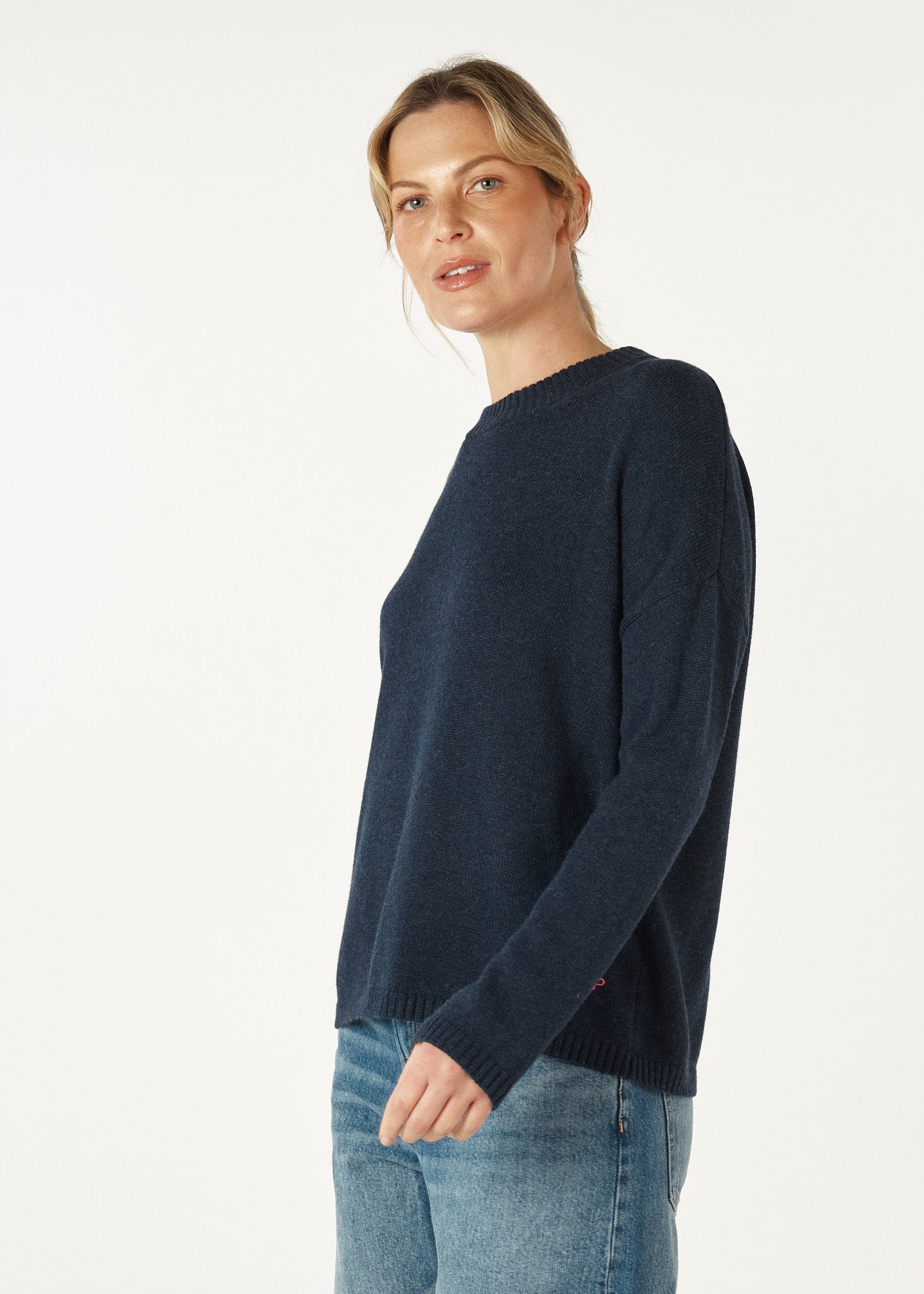 Essential Round Neck